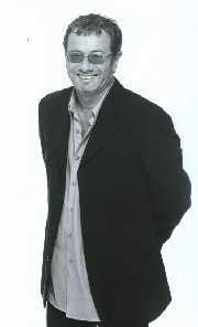 Åge Aleksandersen (helfigur, stående)