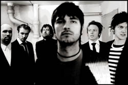 Kaizers Orchestra 2003 S/V (Foto: Paal Audestad/kaisers.no)