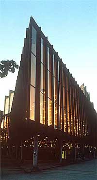 Grieghallen, fra nrk.no