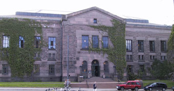 Nasjonalbiblioteket, fasade (Foto: Lisbeth Risnes, MIC)