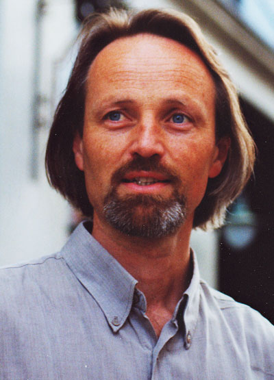 Stein Versto inne (Foto: Det Norske Samlaget)