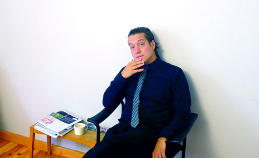 Lars Petter Hagen, sittende