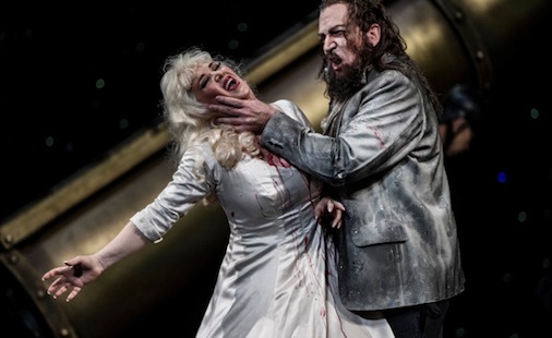 Fra operaen Salome (regissert av Stefan Herheim)