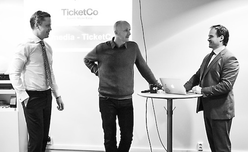 F. v: Carl Erik Moberg (medgrunder og salgsansvarlig TicketCo), Helge Birkelund (direktør for forretningsutvikling i Amedia), Kåre Bottolfsen (medgrunder og dagligleder TicketCo).