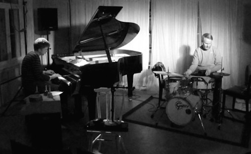 Glow (Øystein Skar og Øyvind Hegg Lunde)