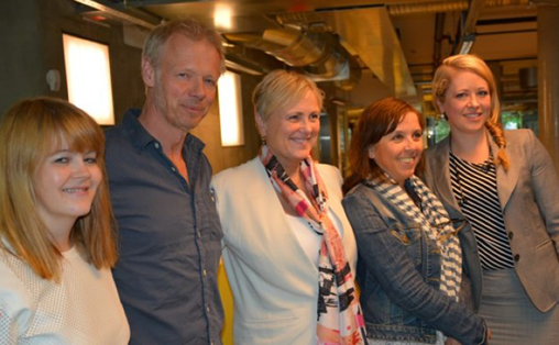 Fra venstre: Elisabeth Sjaastad, Kai Robøle, Thorhild Widvey, Anne Gaathaug og Stine Helén Pettersen. Foto: Ketil Frøland / Kulturdepartementet