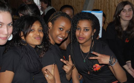 Kveldskoret på Levanger asylmottak Foto: SMIA