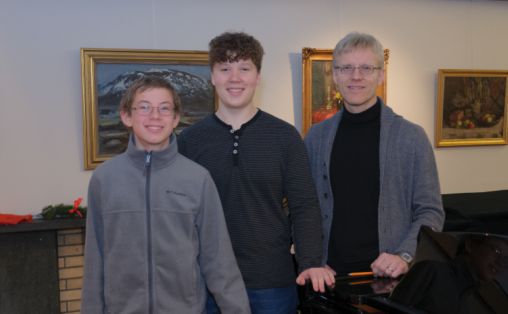 Nikita Khnykin og Amund Skretting Bergset valgt ut til Prof. Jiri Hlinka Klaverakademis mentorprogram Foto: Prof. Jiri Hlinka Klaverakademi