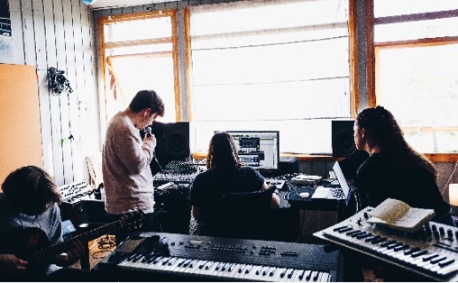 Workshop fra et av musikkrommene på Huset i Alta, som har fått 400 000 til ny musikkbinge Foto: Mads Suhr Pettersen.