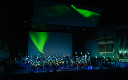 Åpningskonserten Ultima 2019, &laquo;Lyden av Arktis&raquo; av komponist Lasse Thoresen, framført av symfoniorkesteret Arktisk Filharmoni