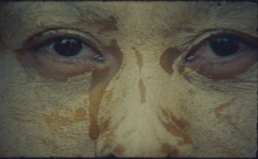 Stillbilde fra videoen til MoEs &laquo;Santa Rosa&raquo;