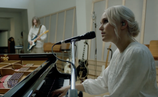 Still fra videoen &laquo;Selmas sang&raquo; av Eva Weel Skram