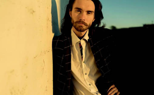 Jonas Ledang – World Comes Crashing Down