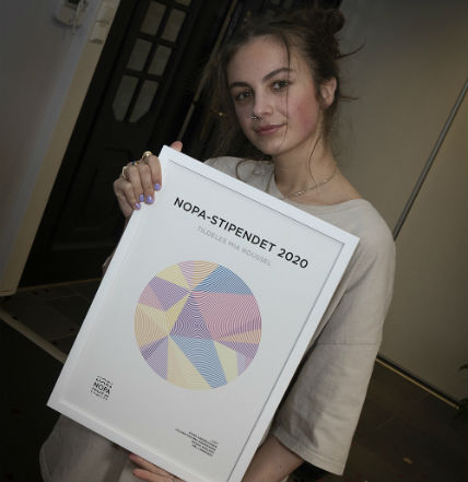 Mia Roussel står bak artistnavnet L.U:N.A, som vant årets NOPA pris på 40 000 kroner