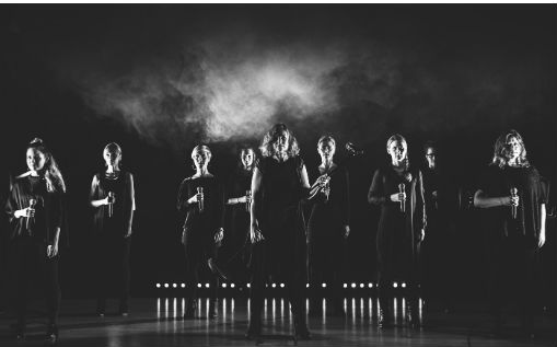 Trondheim Voices framfører Maja Ratkjes &laquo;Ekkokammer 2.0&raquo;