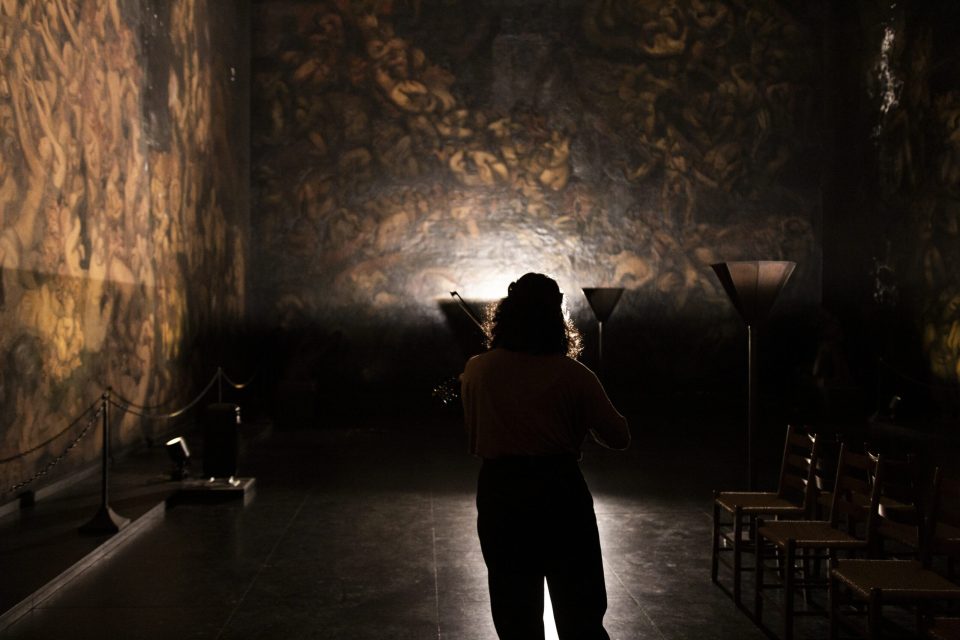 Bilde fra konserten Lyden av Resonant Lullabies i Emanuel Vigelands Mausoleum med studenter fra Norges musikkhøgskole