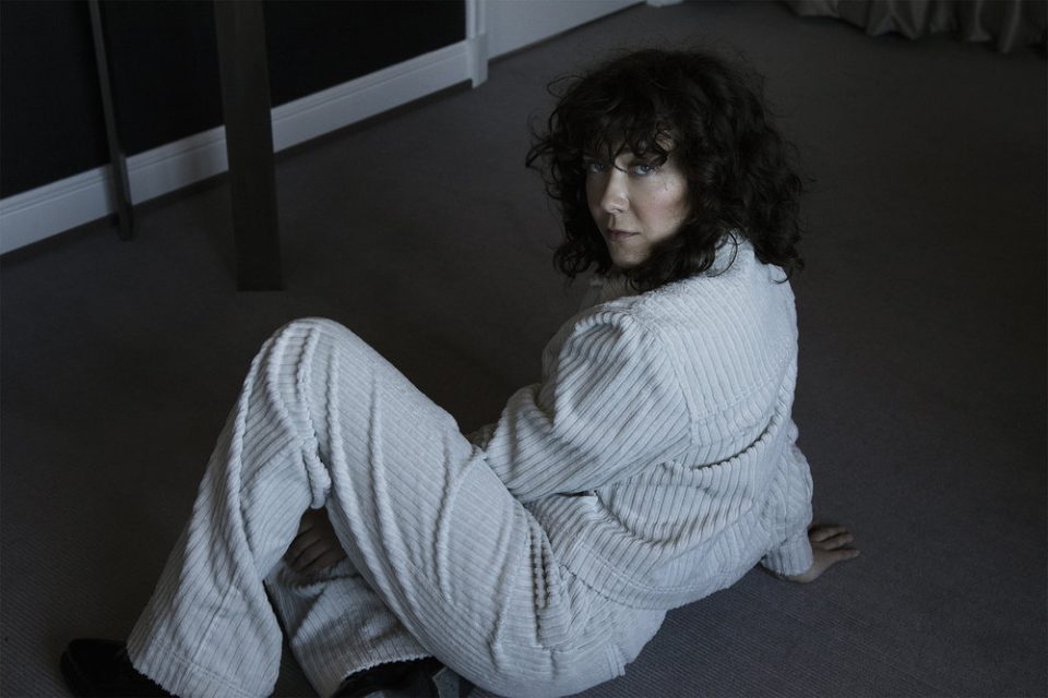 Emilie Nicolas – Who’s Gonna Love You