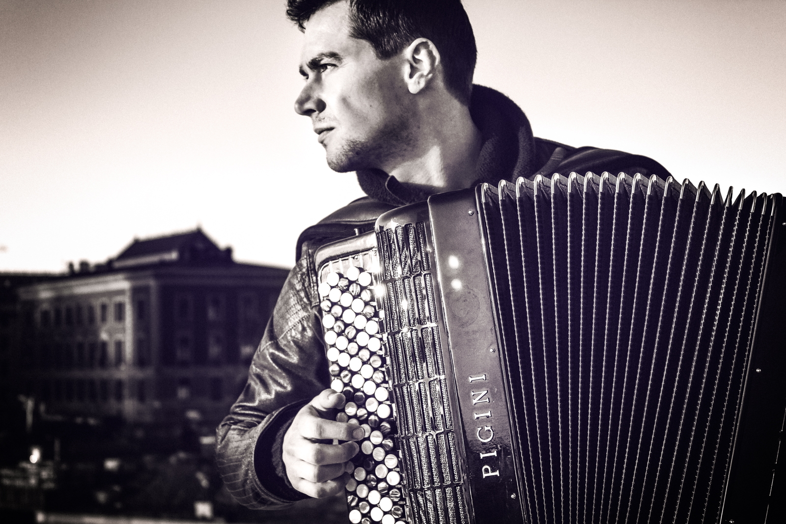 Almir Meskovic er en av musikerne som ble tildelt krisestipend fra GramArts fond