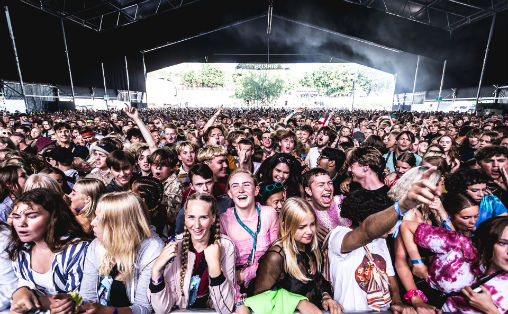 Utestedet Blå på Grünerløkka i Oslo har samarbeidet tett med Øyafestivalen i mange år. Nå er det klart at Blå avslutter samarbeidet med festivalen.