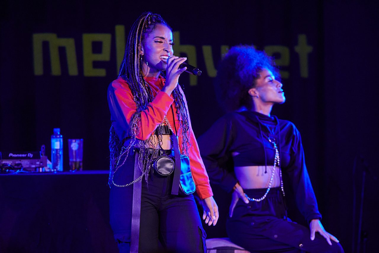 Akuvi med danseren Awissi Idunn Lakou fra Melafestivalen sist helg