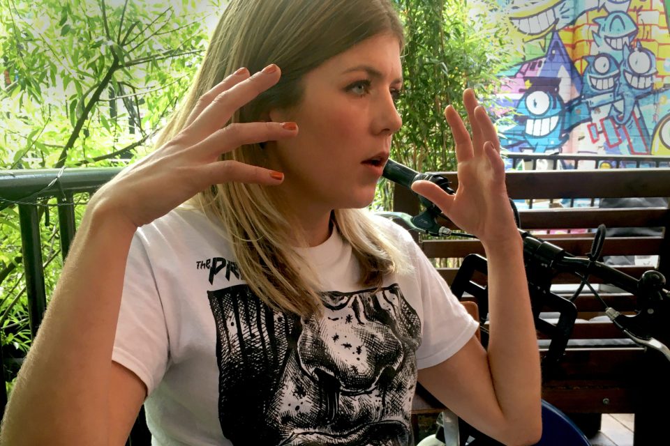 Engasjert: Linn Nystadnes synger i bandet Deathcrush