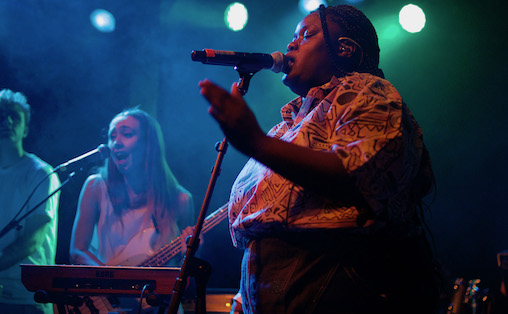 Kamara live, Blå, Bylarmfredagen