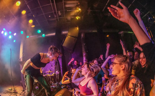 ISÁK på Blå under Oslo World