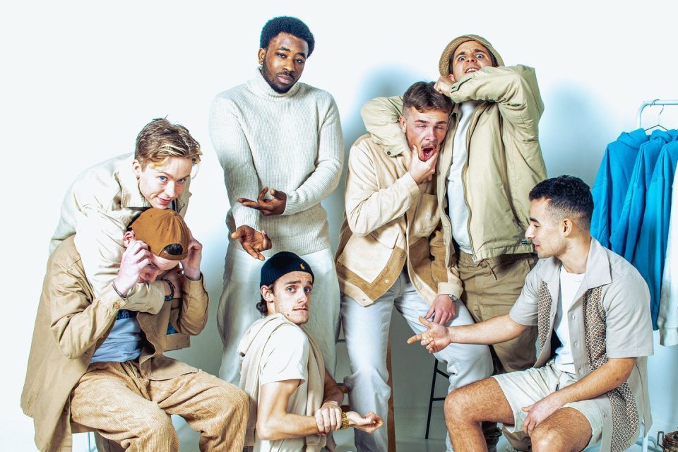 Ladnera kru: Bendik, Faraja, Simen, Endre, foran: Ulf, Johannes, Omar