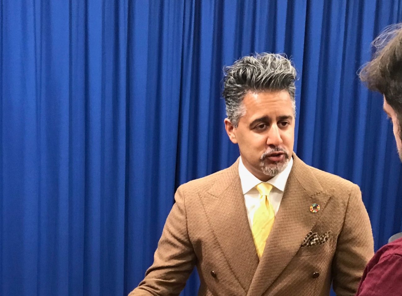 Kultur og likestillingsminister Abid Raja under en pressekonferanse hos KUD i oktober