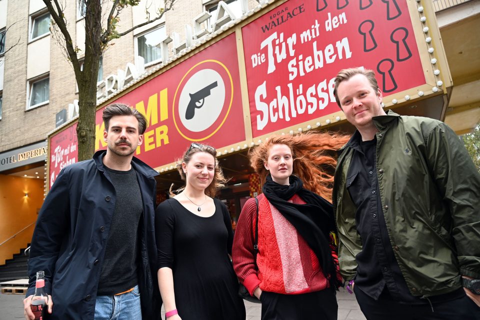 Jørgen Avsnes med Red Moon og band