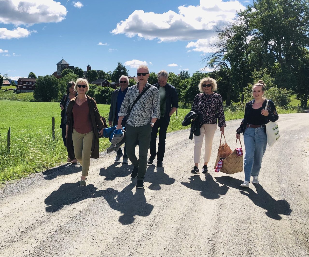 Styret i Musikk i Innlandet. Fra venstre: styremedlem Jørand Ødegård Lunde, styreleder Randi Thorsen, varamedlem Rune Johannessen, nestleder Morten Gjelten, styremedlem Glenn Erik Haugland, varamedlem Mali Hagen Røe og styremedlem Ingrid Baukhol (styremedlem Magnus Beite var ikke til stede da bildet ble tatt).