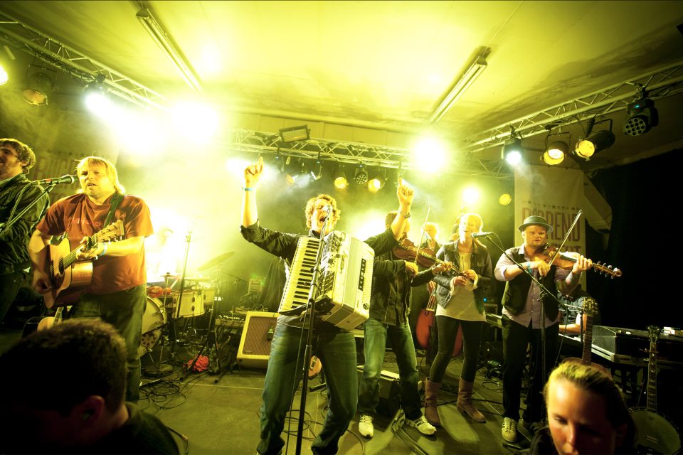 ScreenshotBlåmann Blåmann er Asgaut Bakken, Odd Nordstoga, Silje Hegg og Lars Underdal.