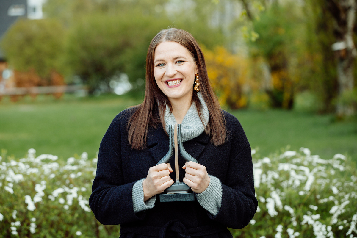 Sopran Lise Davidsen fikk Årets internasjonale suksess prisen 2019 av Music Norway og Spellemann. Hun ga stipendpengene på 100 000 kroner til Sandefjord vgs, der det hele begynte