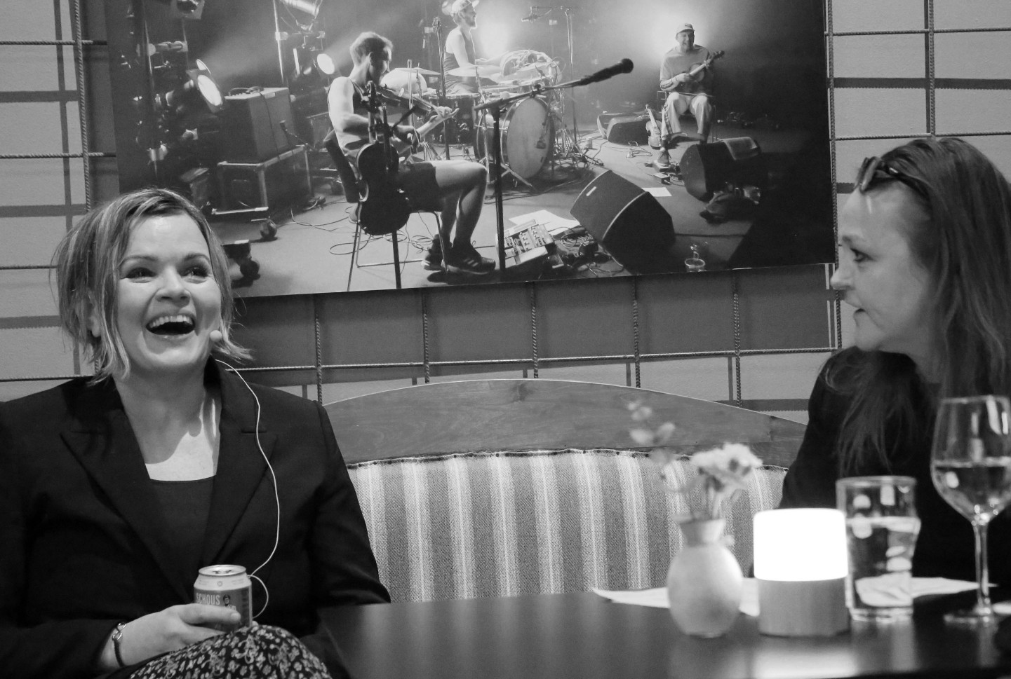 Annbjørg Lien og Guro Kleveland i samtale på Riksscenen 19 feb