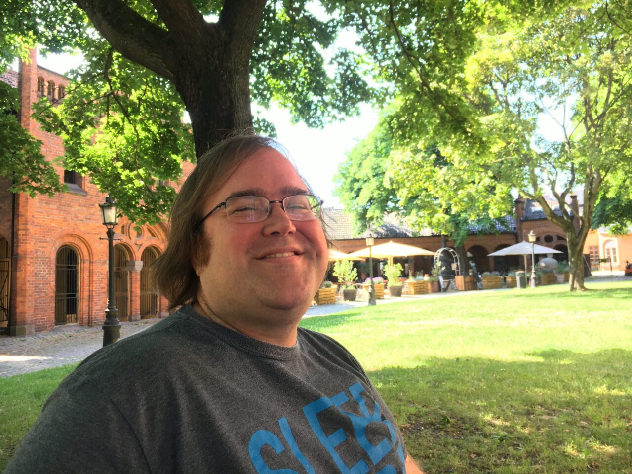 Christian Ihle Hadland mellom en travel vår og feriesommer
