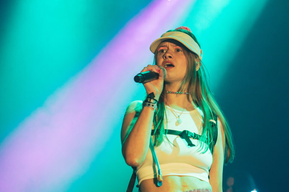 Michelle Ullestad, her på scenen på Rockefeller på Bylarm 2022.