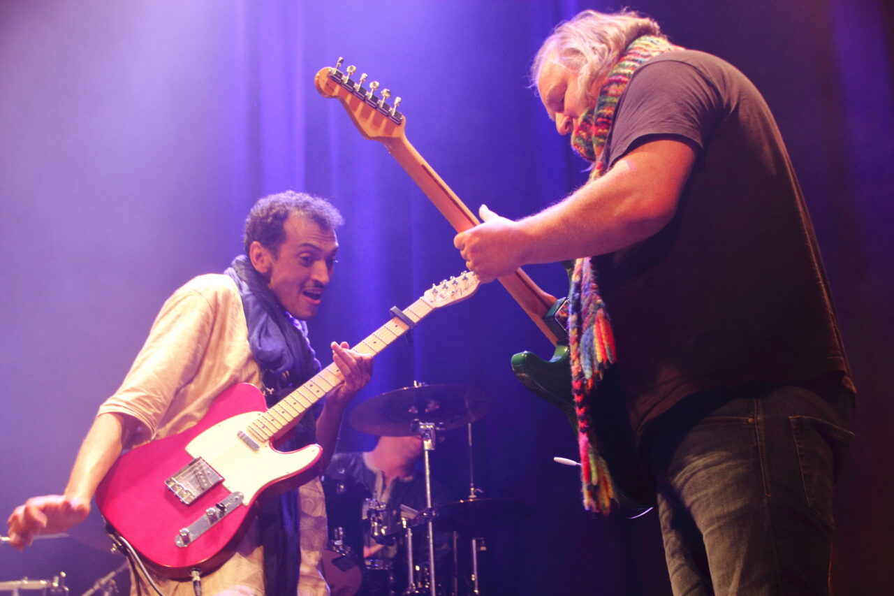 Bombino og Knut Reiersrud i samspel