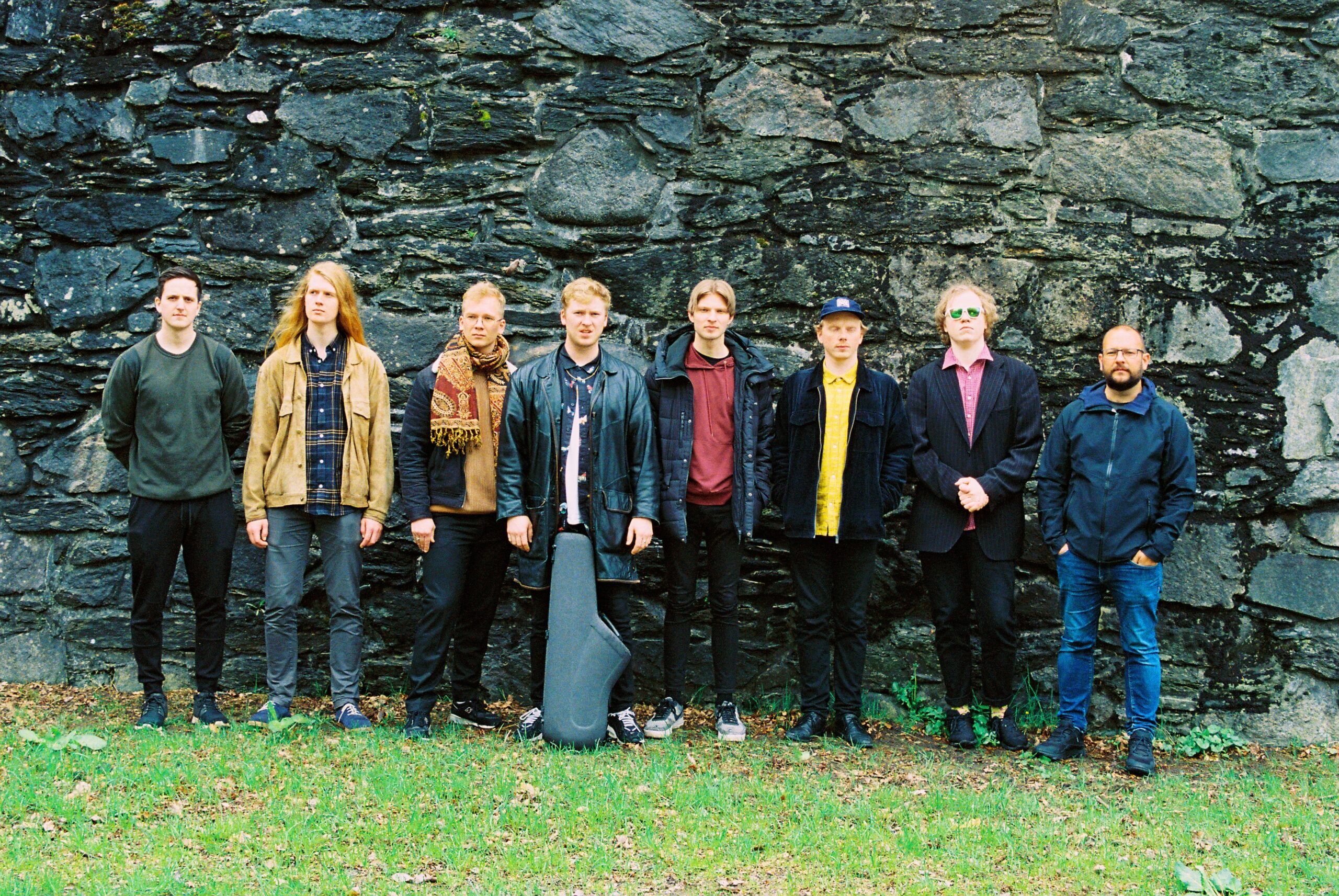 Jazzrevolusjonistane i Aksel Røed´s Other Aspects har gitt ut ein fest av ei plate med ‘Do You Dream In Coloursá