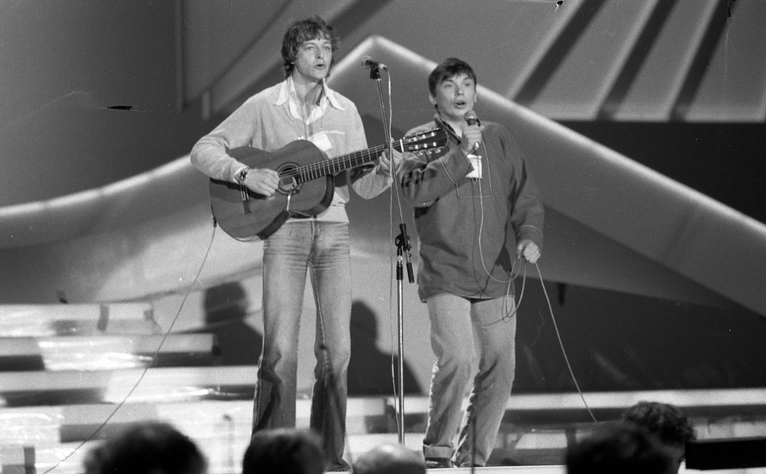 Sámiid Ædnan – Sverre Kjelsberg og Mattis Hætta i Haag