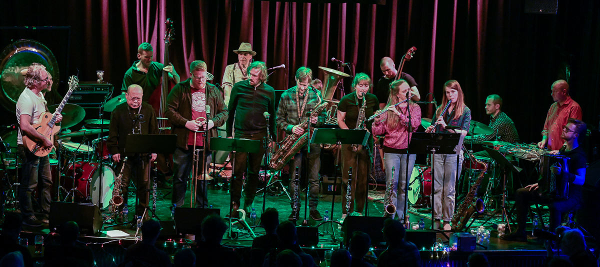 Large Unit med Akira Sakata på dag