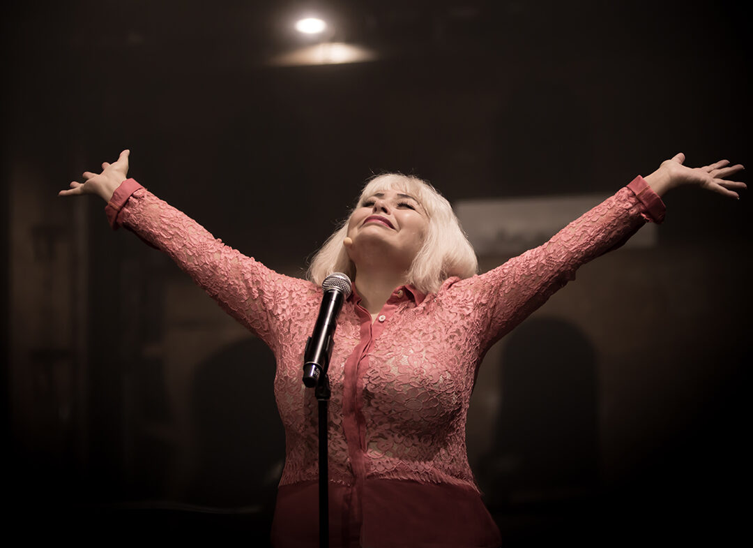 Penny Arcade i en framføring av Longing Last Longer – som er spilt i rundt 40 byer før Kulturytring, Drammen.