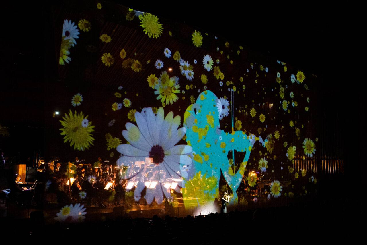 Skolekonserten Klangen av klima, et samarbeid mellom Oslo Filharmonien og DKS Oslo, vant internasjonal pris som beste store ensemble under YAM Awards i Brussel denne uka