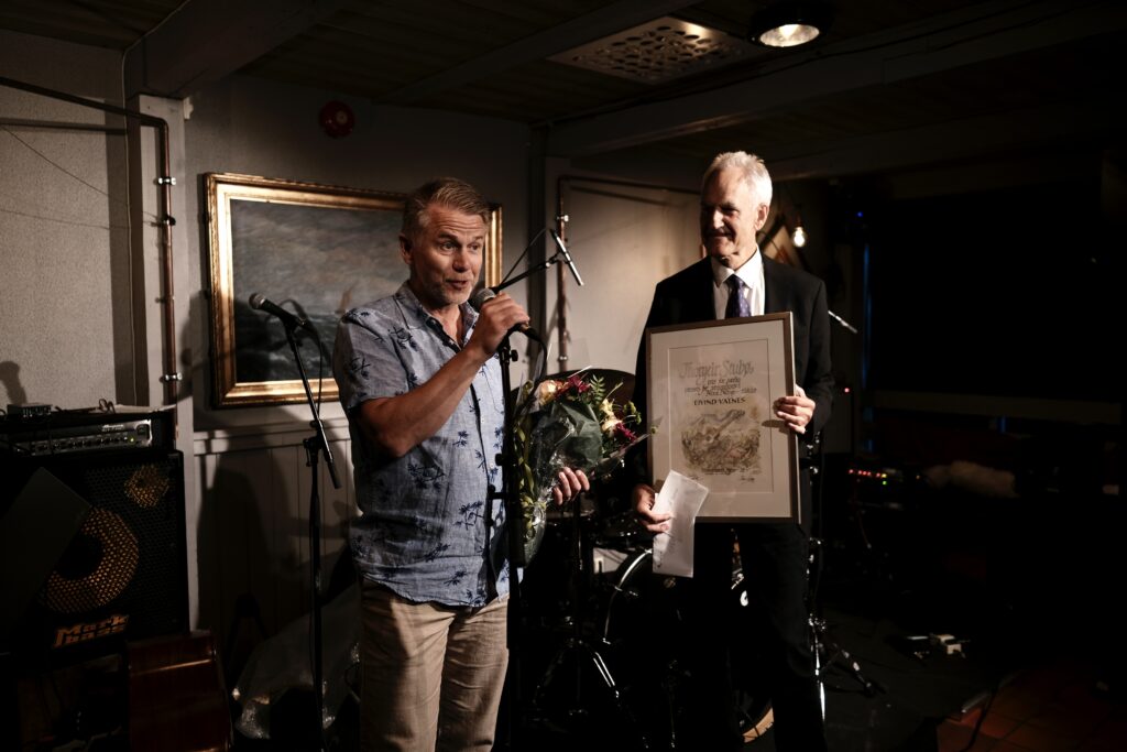 Jazz pianist Eivind Valnes received the Stubø Prize at the Northern Norway Festival • ballade.no