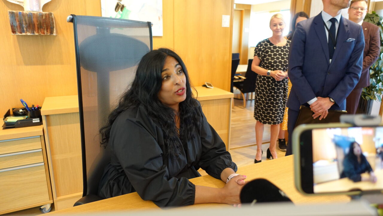 Lubna Jaffery, her da hun tok over som Kultur og likestillingsminister i juni.
