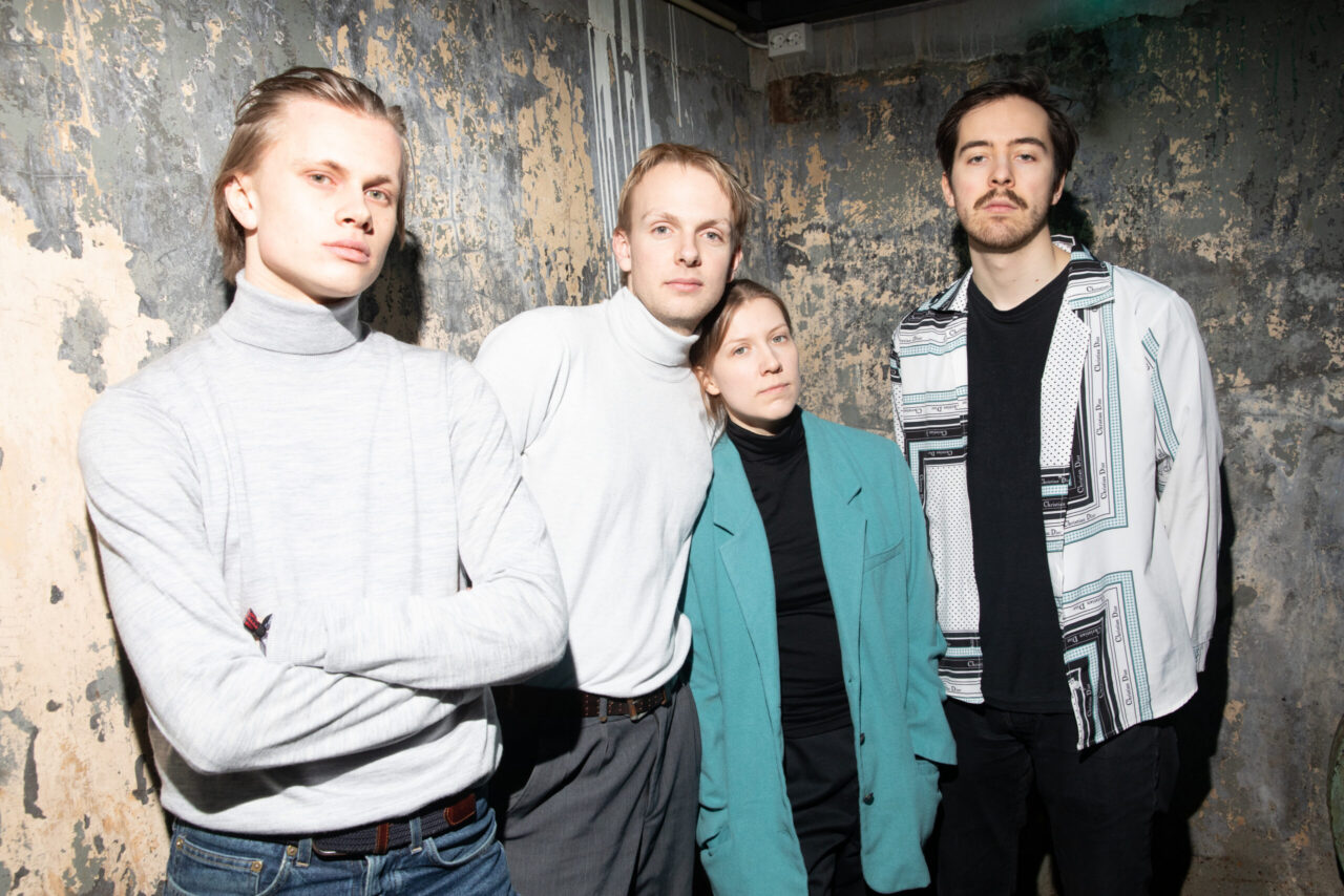 Schemes er Brede Sørum – saksofon, Oliver Skou Due – piano, Bendik Løland Lundsvoll – kontrabass, Veslemøy Narvesen – trommer