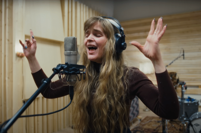 Ballade video: Afrodite i ulveham