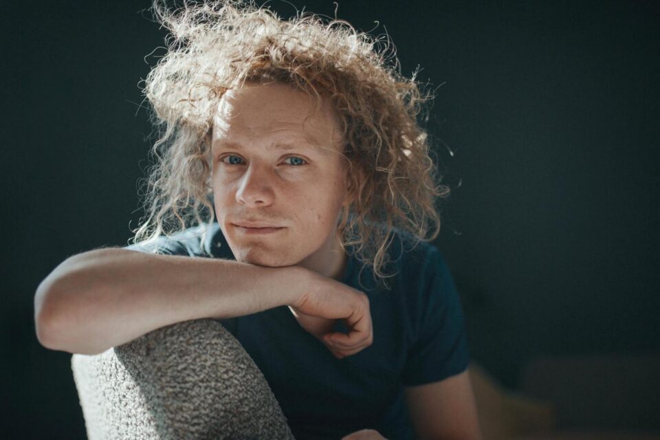 Pål Moddi Knutsen har sunget forbudte sanger laget av flere internasjonale låtskrivere