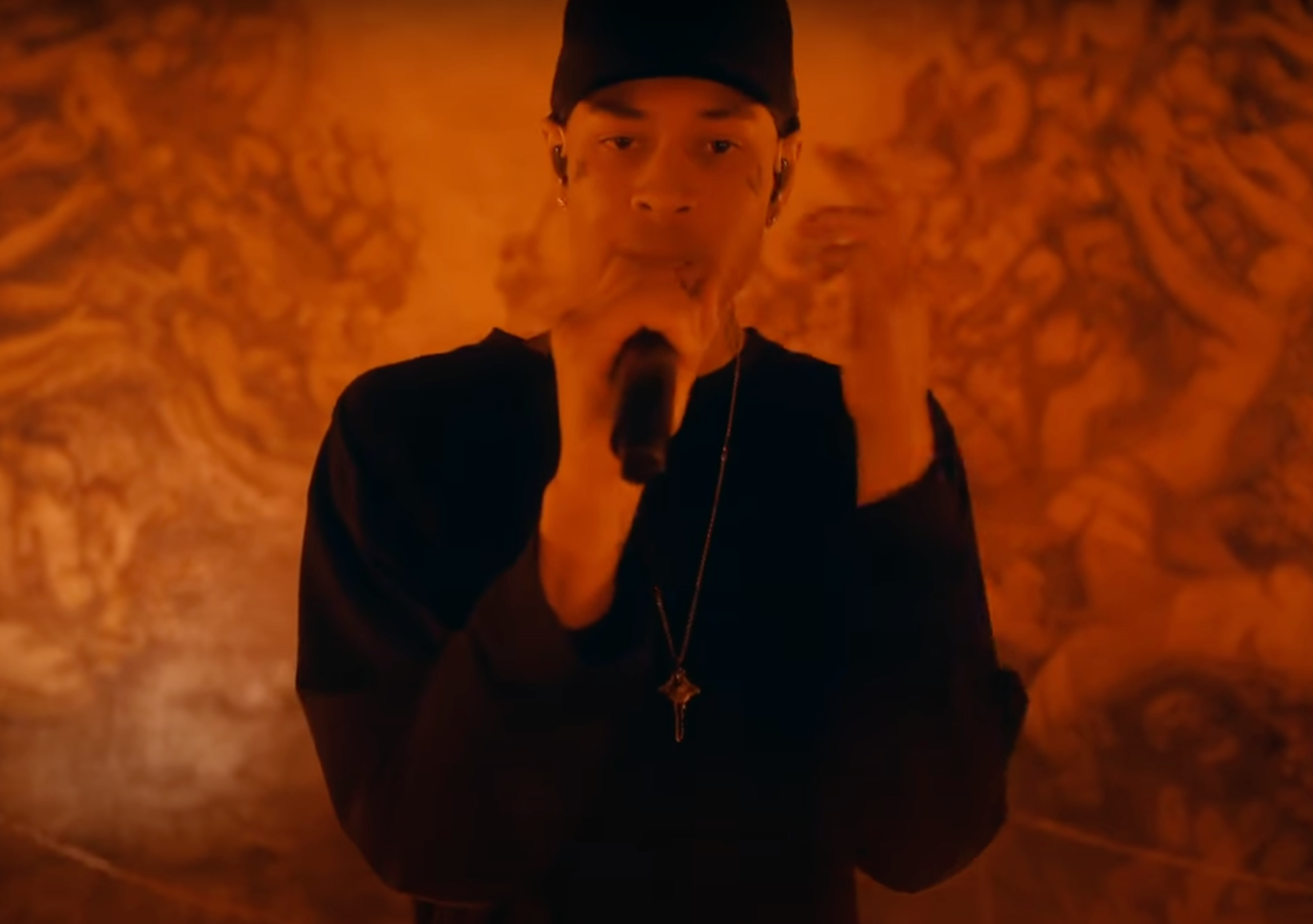 Dutty Dior – skjermbilde «Kamera demon»