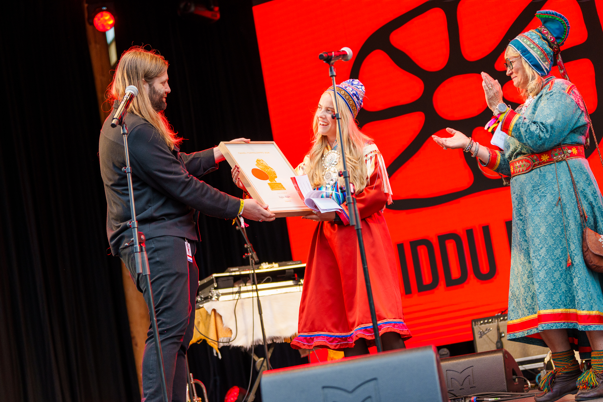 Riddu Riddu fikk Tonos formidlerpris