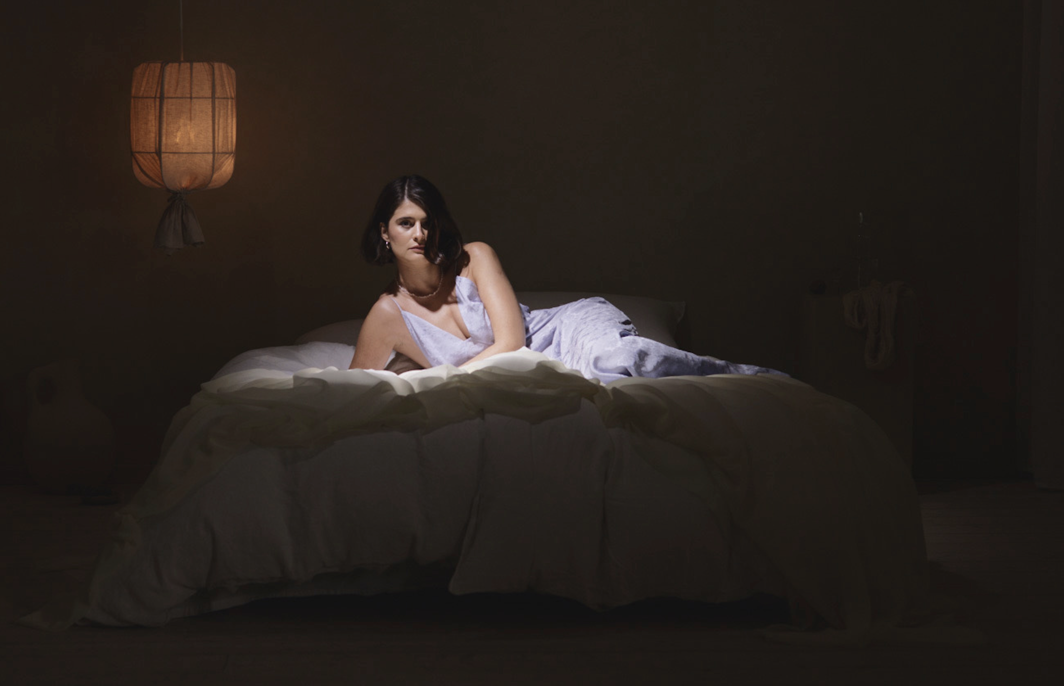 Marie Sahba, still fra musikkvideoen til Limbo